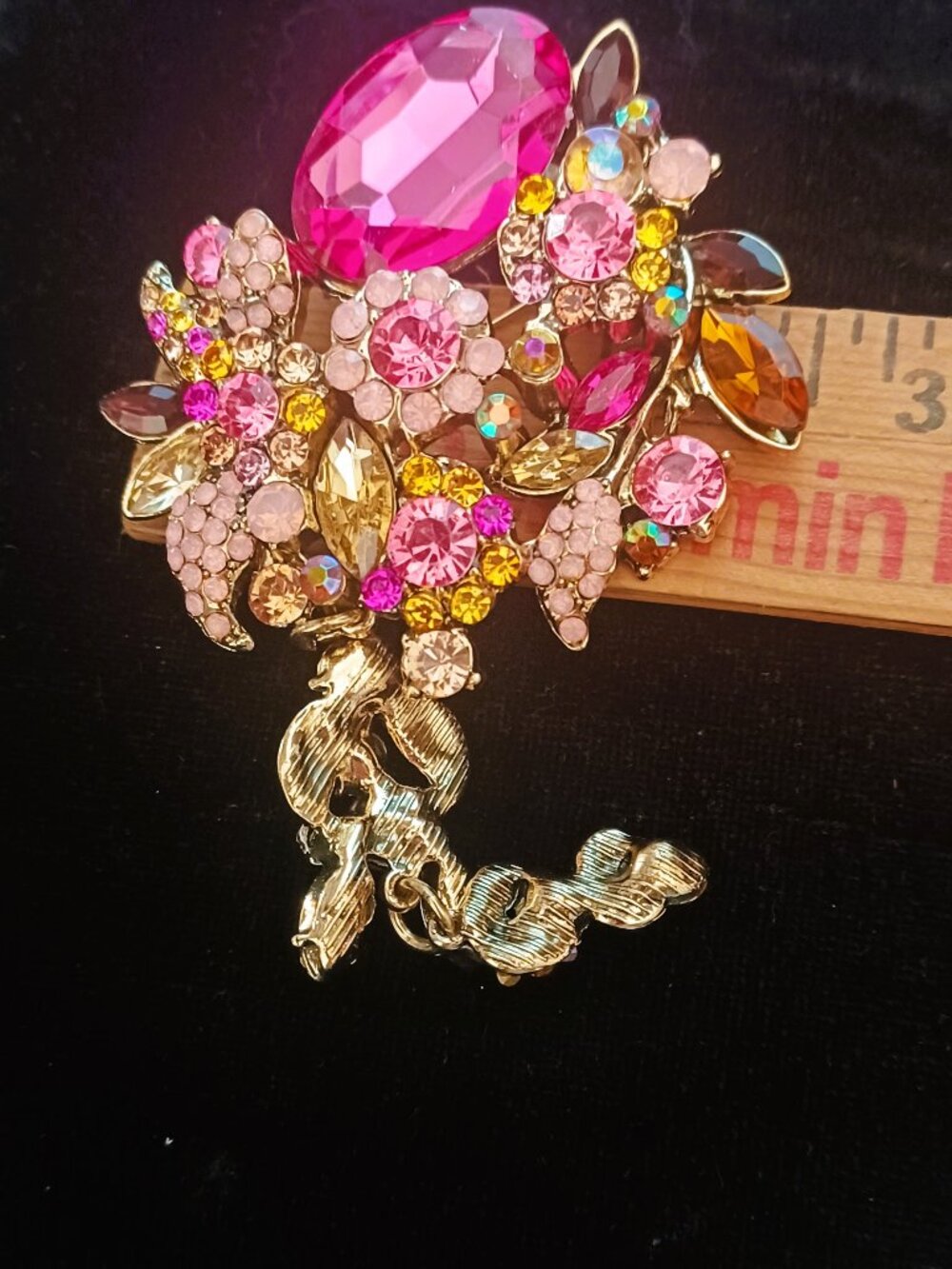 Large 4.5" PINK Rhinestone Brooch - Picture 4 of 4